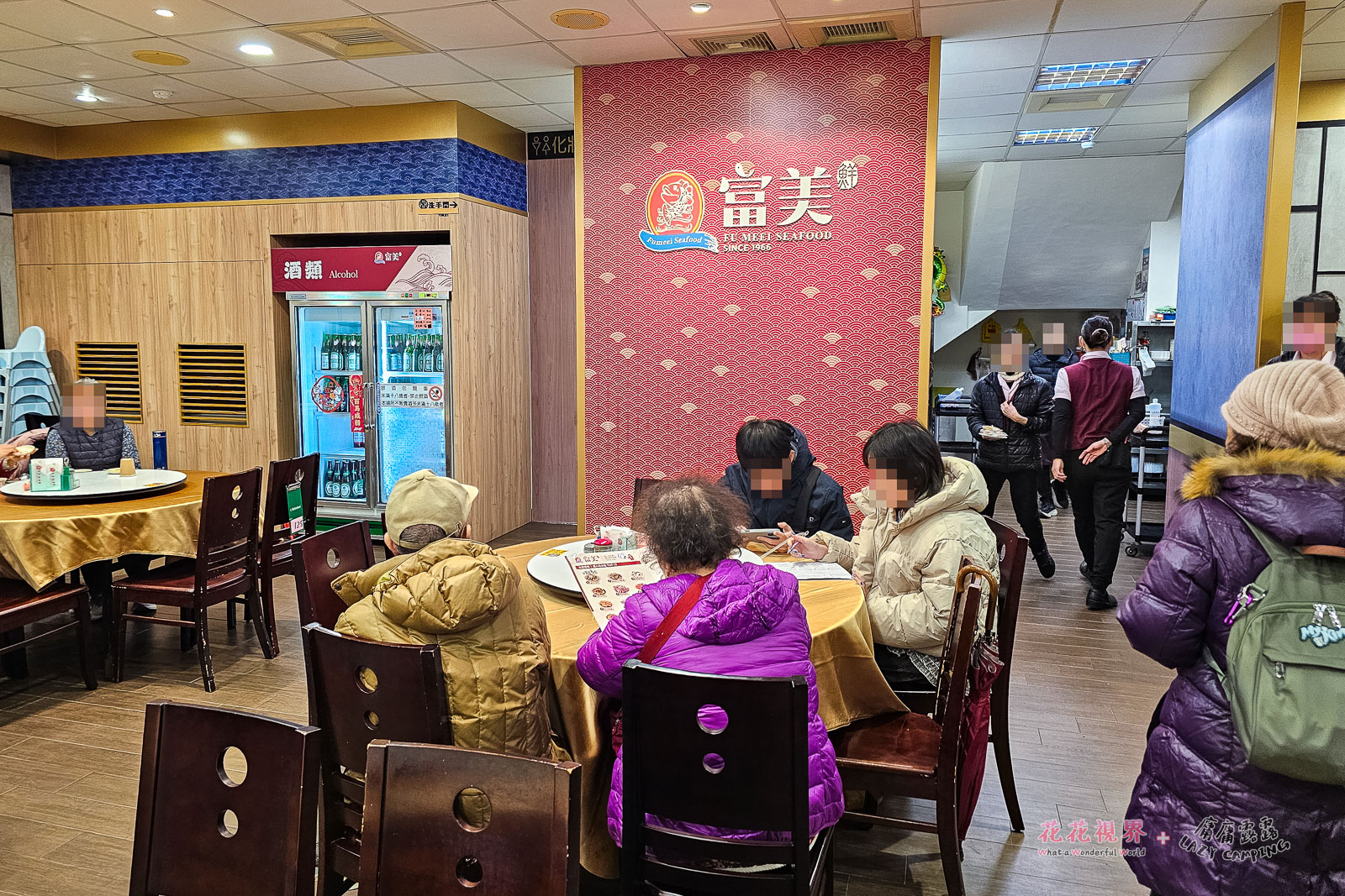 用餐環境寬敞、明亮、整潔
