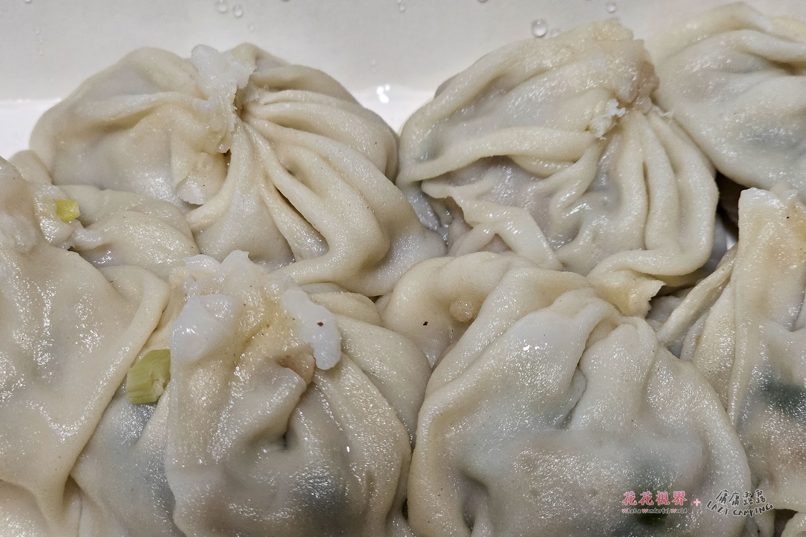 回家之後,跟老婆一起吃,封口的摺子有點厚了
