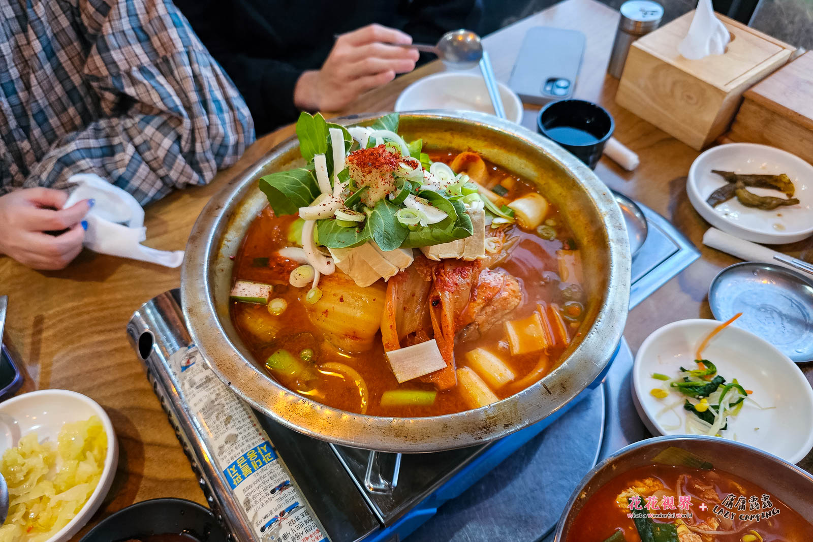 六街食堂的正宗泡菜鍋。