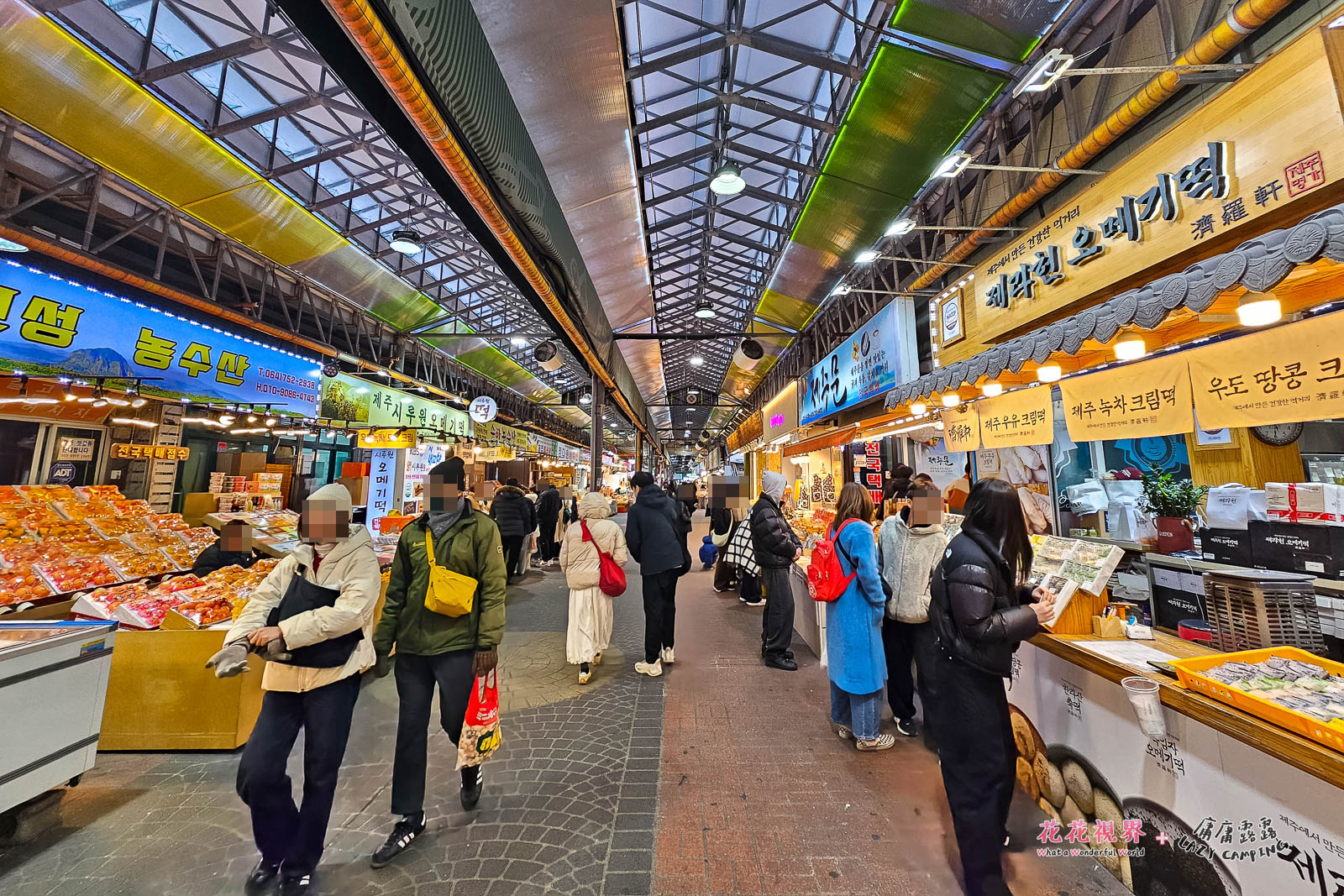 回到濟州本島後,我們去逛東門在來市場,一樣很熱鬧。